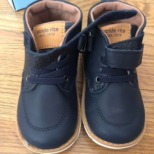 Never worn toddler size 6 shoes with box